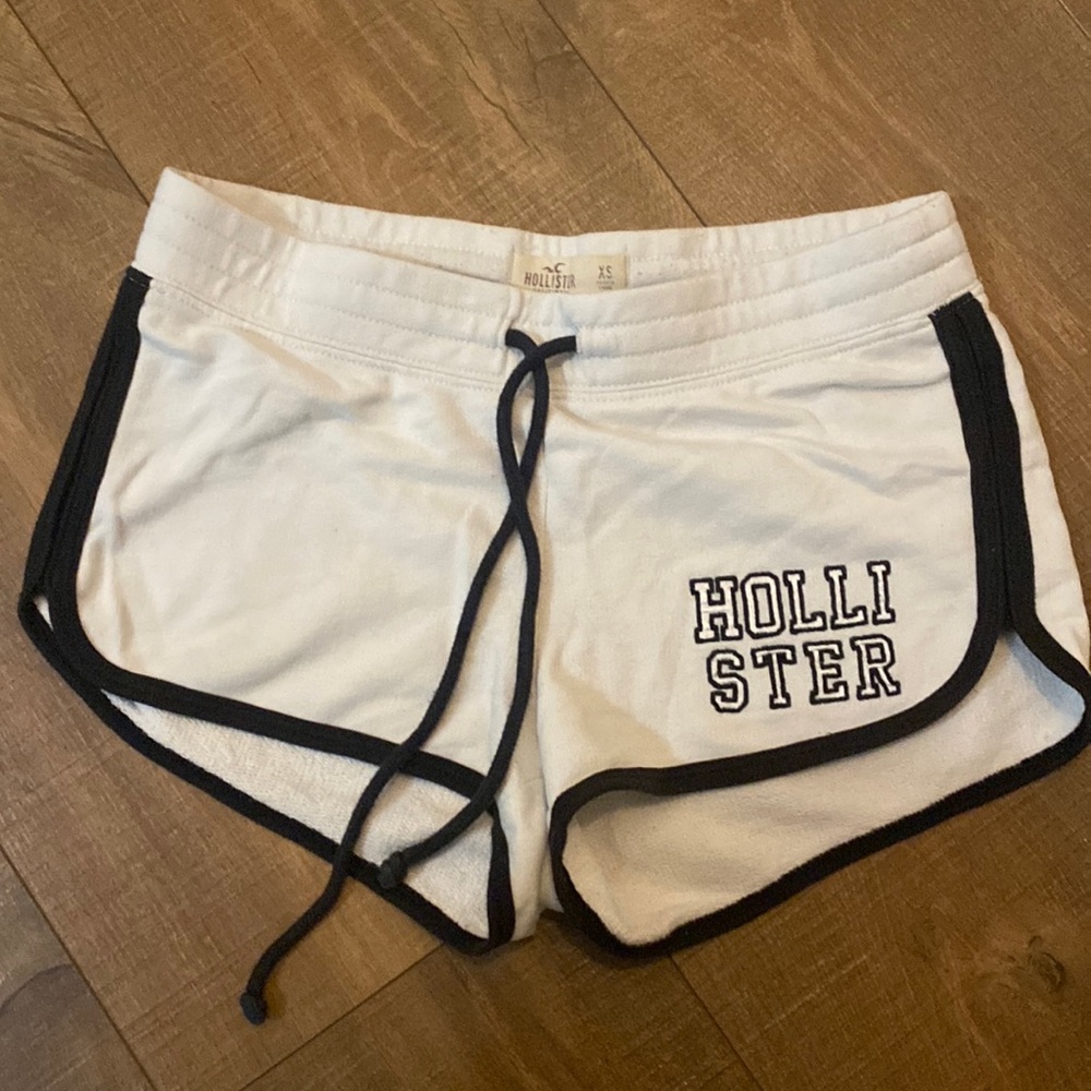 Hollister XS